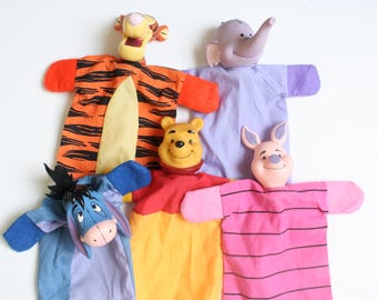Juego vintage de cinco marionetas de mano con cabeza de goma de Winnie de Pooh de Disney / marionetas para juego de simulación