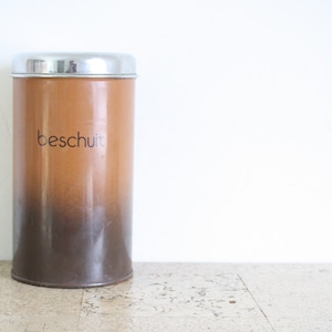 Vintage brown biscuit tin / beschuitblik from Brabantia in Holland