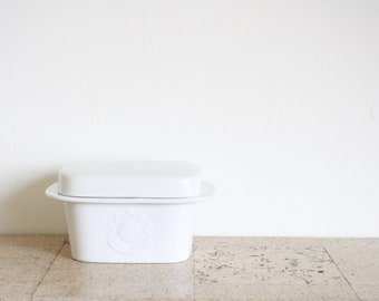 Lovely vintage ceramics butter dish with flowers from the sixties