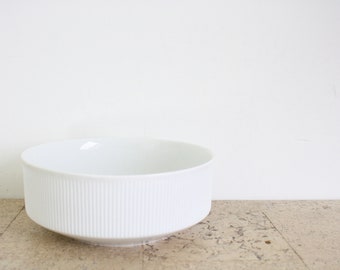 Vintage white porcelain Arzberg Cannelee or Series 2075 Secunda bowl