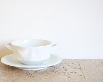 Plato y cuenco de sopa de porcelana blanca vintage Royal Porcelain Cannelee o Serie 2075 Secunda Athena