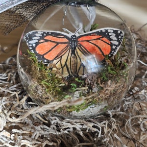 Butterfly ornament, glass ornaments,monarch butterfly, Christmas ornament, home decor, woodland creatures, butterflies,cottagecore,fairytale