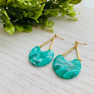 Emerald Dangle