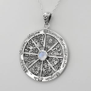 Collana con ciondolo grande Ruota dell'anno con pietra di luna arcobaleno - Argento Sterling 925, gioielli pagani, regalo Wicca per uomini o donne