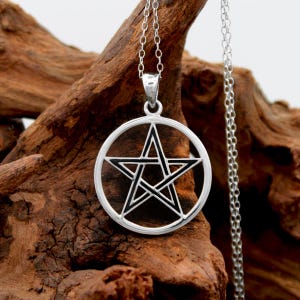 Colar de Pentagrama Preto para Homens e Mulheres - Pingente de Pentagrama de Bruxa Wiccan Grande em Prata Esterlina 925 - Colar com Amuleto de Proteção de 2,5 cm (1&quot;)
