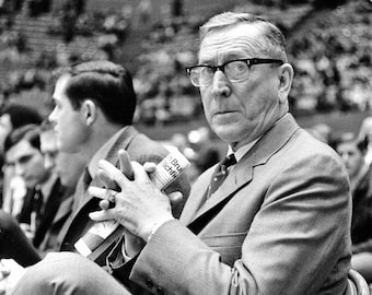 Basketball Coach JOHN WOODEN Glossy 8x10 or 11x14 Photo UCLA Bruins Print College Poster