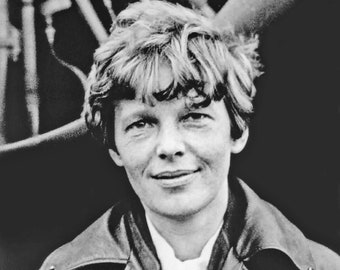 Pioneer Pilot AMELIA EARHART Glossy 8x10 or 11x14 Photo Female Aviator Print Poster