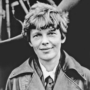 Pioneer Pilot AMELIA EARHART Glossy 8x10 or 11x14 Photo Female Aviator Print Poster