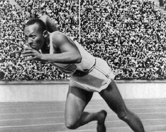 1936 Summer Olympics JESSE OWENS Glossy 8x10 or 11x14 Photo Berlin, Germany Print