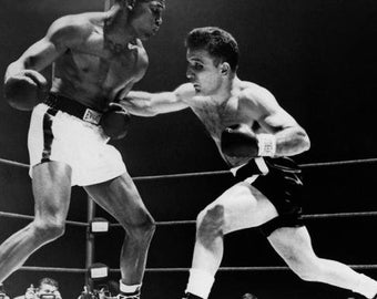 Middleweight Champion SUGAR RAY ROBINSON vs Jake LaMotta Glossy 8x10 or 11x14 Photo Print Boxing Legends Poster