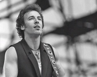 Famous Rock Singer BRUCE SPRINGSTEEN Glossy 8x10 or 11x14 Photo Print Celebrity Poster