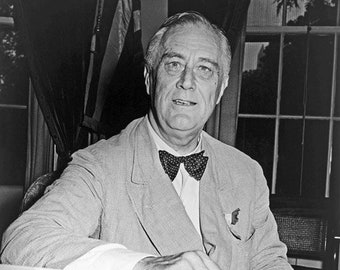 32nd US President FRANKLIN D ROOSEVELT Glossy 8x10 or 11x14 Photo Print United States Poster