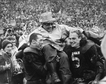 Hall of Famer VINCE LOMBARDI Glossy 8x10 or 11x14 Photo Green Bay Packers Print Football Poster