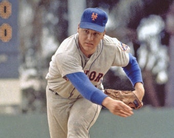 Baseball Legend TOM SEAVER Glossy 8x10 or 11x14 Photo New York Mets Print Baseball Poster HOF 92