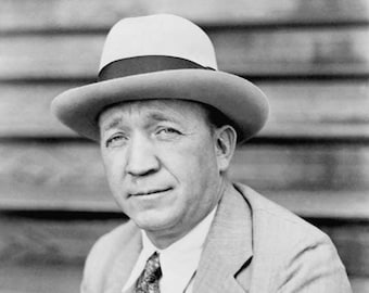 Irish Legend KNUTE ROCKNE Glossy 8x10 or 11x14 Photo Notre Dame Print College Football Portrait