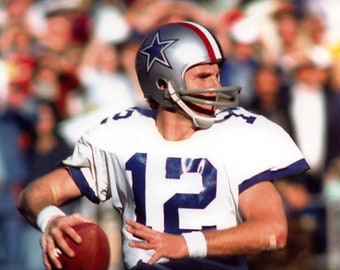 1976 Dallas Cowboys ROGER STAUBACH Glossy 8x10 or 11x14 Photo Print Football Poster HOF 85