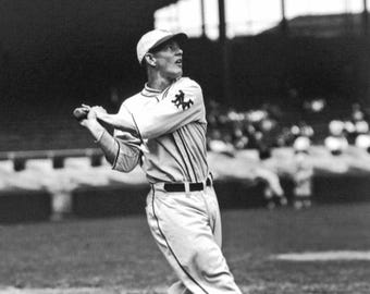 Baseball Legend MEL OTT Glossy 8x10 or 11x14 Photo New York Giants Print Baseball Poster HOF 51