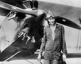Pioneer Pilot AMELIA EARHART Glossy 8x10 or 11x14 Photo Female Aviator Print Poster