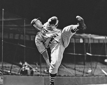 Baseball Legend BOB FELLER 8x10 or 11x14 Glossy Photo Cleveland Print Poster HOF 62
