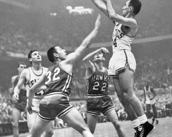 Basketball Legend BOB COUSY Glossy 8x10 or 11x14 Photo Boston Celtics Print Baseball Poster HOF 71