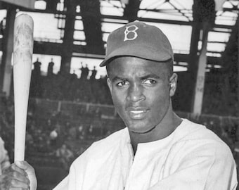 Baseball Legend JACKIE ROBINSON Glossy 8x10 or 11x14 Photo Brooklyn Dodgers Print Baseball Poster HOF 62