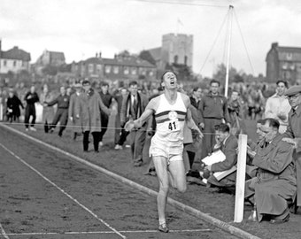 1954 Famous Runner ROGER BANNISTER Glossy 8x10 or 11x14 Photo Oxford Print