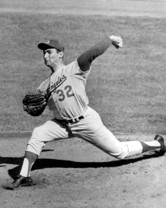 Los Angeles Dodgers Sandy Koufax 8x10 Outstanding Pitching Color Photo