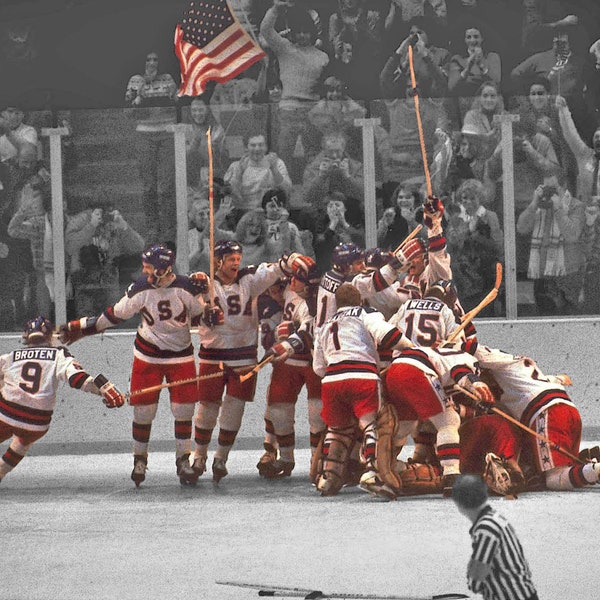 1980 Winter Olympics MIRACLE ON ICE Glossy 8x10 or 11x14 Photo Hockey Spotlight Print Poster