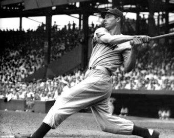 Baseball Legend JOE DIMAGGIO Glossy 8x10 or 11x14 Photo New York Yankees Print Baseball Poster HOF 55