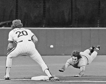 Baseball Legend PETE ROSE Glossy 8x10 or 11x14 Glossy Photo Cincinnati Reds Print Sliding Poster
