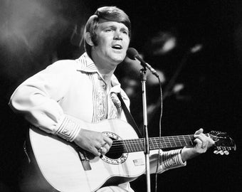 Famous Country Singer GLEN CAMPBELL Glossy 8x10 or 11x14 Photo Print Celebrity Poster