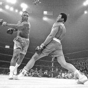 Heavyweight Champion MUHAMMAD ALI vs Joe Frazier Glossy 8x10 or 11x14 Photo Print 1971 Boxing Legends Poster