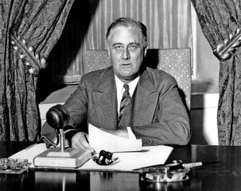 32nd US President FRANKLIN D ROOSEVELT Glossy 8x10 or 11x14 Photo Print United States Poster