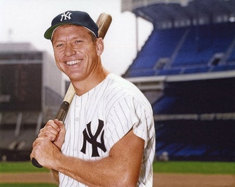 Baseball Legend MICKEY MANTLE Glossy 8x10 or 11x14 Photo New York Yankees Print Baseball Poster HOF 74
