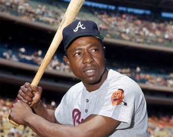 Baseball Legend HANK AARON Glossy 8x10 or 11x14 Photo Atlanta Braves Print 1966 Photograph