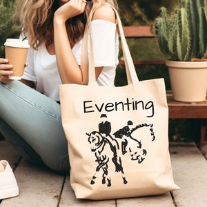 Sac fourre-tout en toile fabriqué à la main pour les amateurs de chevaux : fourre-tout tendance d&#39;inspiration équestre pour les articles de toilette essentiels et l&#39;équipement d&#39;équitation