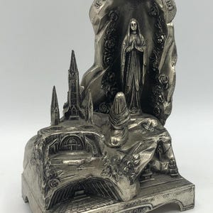Antique french religious music box Mid-1900&#39;s sculpture Lourdes