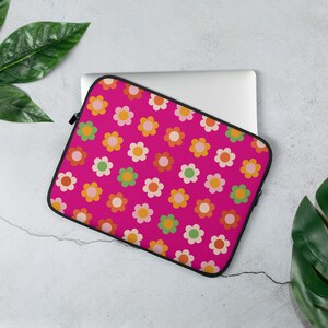 Groovy rosa blommig laptopfodral