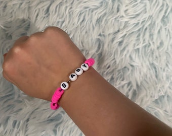 Baby gender reveal bracelet