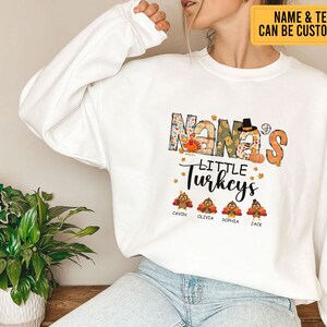 Personalized Nana&#39;s Little Turkeys Shirt Custom Kids Name Grandma Sweatshirt Cute Fall Thanksgiving Gift for Mom Mama Grandma Mimi