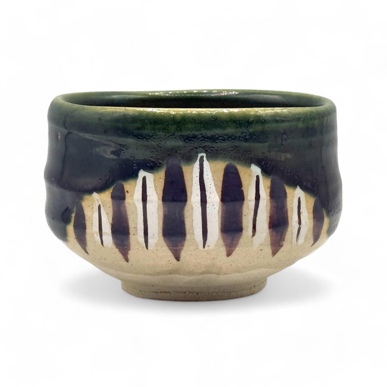 Japanese Oribe Tokusa Green Mino-yaki Handcrafted Matcha Chawan