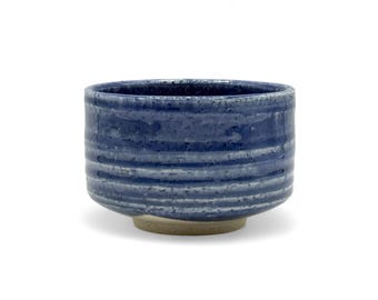 Japonés Ranyu Azul Mino-yaki Chawan hecho a mano 美濃焼 - Cuenco Matcha japonés