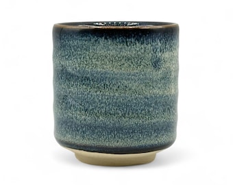 Namako Coral Blue Mino-yaki Handcrafted Yunomi 美濃焼 - Japanese Teacup