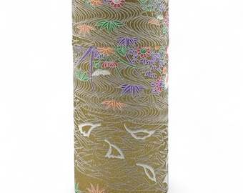 Bote para té envuelto en papel washi dorado Hanamizu de Yayoi (grande) - Chazutsu japonés