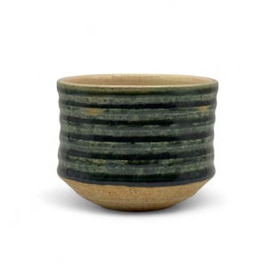 Japanese Kura Green Mino-yaki Handcrafted Matcha Chawan 美濃焼 - Japanese Mini Matcha Bowl