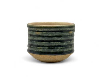 Japonés Kura Verde Mino-yaki Matcha Chawan hecho a mano 美濃焼 - Mini Matcha Bowl japonés