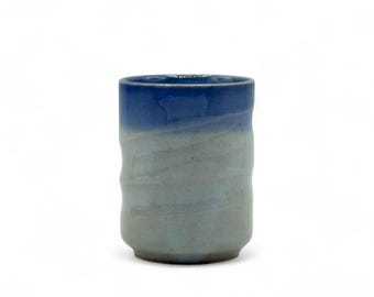Japonés Aobuchi Azul Mino-yaki Yunomi hecho a mano 美濃焼 - Taza de té japonesa