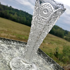 Imperial Glass Daisy and Buttons Pedestal Footed Tapered Vase Vintage Collectible Depression Pressed Glass Sawtooth Edge