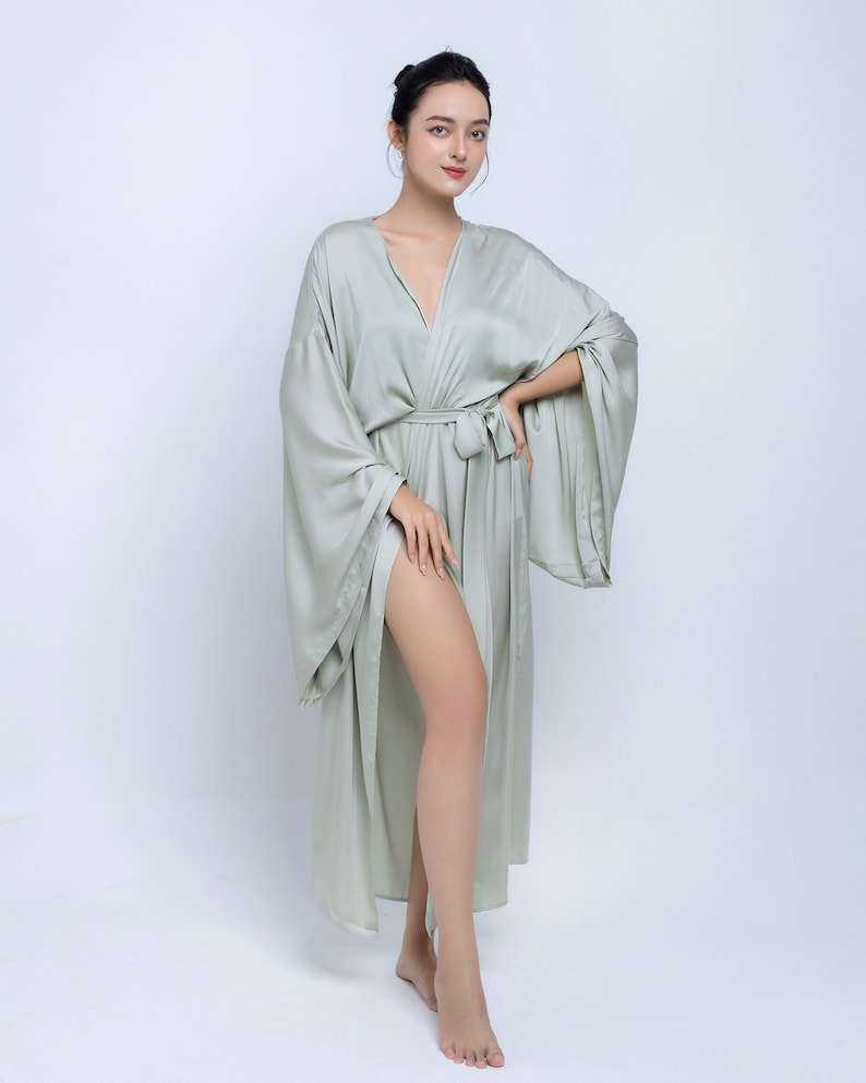 Plus Size Silk Robe for Women Bridesmaid Robe Mint Color Silk Kimono Robe Floor Length for Women Long Robe for Bridal zdjęcie 4