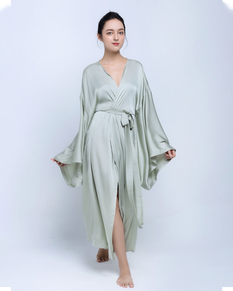 Plus Size Silk Robe for Women Bridesmaid Robe Mint Color Silk Kimono Robe Floor Length for Women Long Robe for Bridal zdjęcie 1